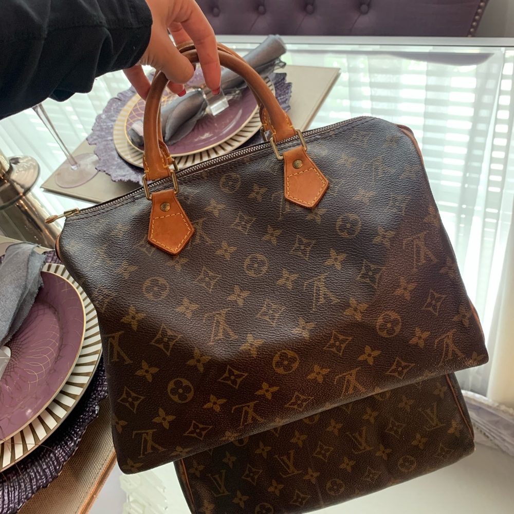 Louis Vuitton Speedy 30
